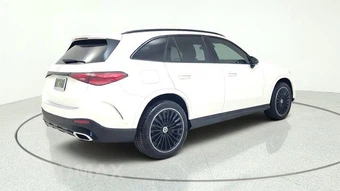 2026 Mercedes-Benz GLC 300 - miniatura 11