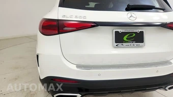 2026 Mercedes-Benz GLC 300 - miniatura 28