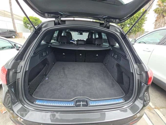 2026 Mercedes-Benz GLC 300 - miniatura 11