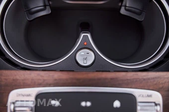 2026 Mercedes-Benz Maybach GLS 600 4MATIC - miniatura 79