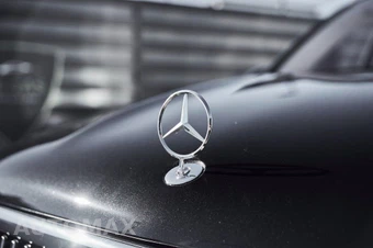 2026 Mercedes-Benz Maybach GLS 600 4MATIC - miniatura 8
