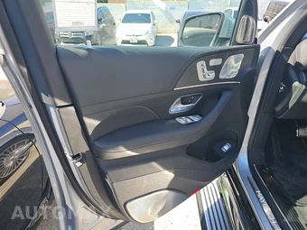 2026 Mercedes-Benz Maybach GLS 600 4MATIC – miniatura 9