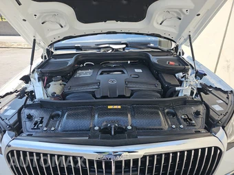 2026 Mercedes-Benz Maybach GLS 600 4MATIC - miniatura 16