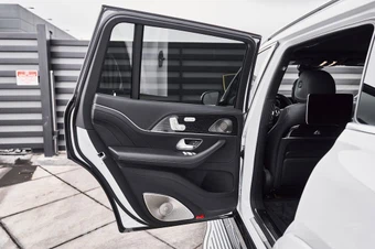 2026 Mercedes-Benz Maybach GLS 600 4MATIC - miniatura 25
