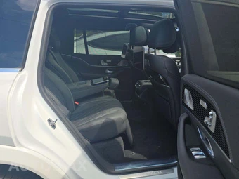 2026 Mercedes-Benz Maybach GLS 600 4MATIC – miniatura 16