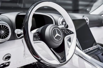 2026 Mercedes-Benz Maybach SL 680 Monogram Series - miniatura 35