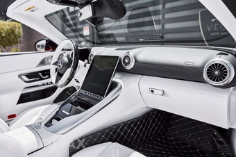 2026 Mercedes-Benz Maybach SL 680 Monogram Series - miniatura 36