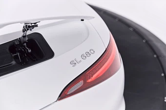 2026 Mercedes-Benz Maybach SL 680 Monogram Series - miniatura 38