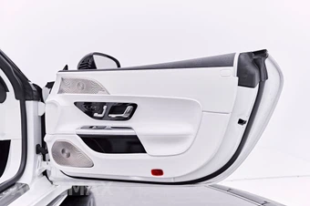 2026 Mercedes-Benz Maybach SL 680 Monogram Series - miniatura 46