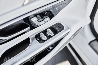 2026 Mercedes-Benz Maybach SL 680 Monogram Series - miniatura 37