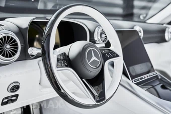 2026 Mercedes-Benz Maybach SL 680 Monogram Series - miniatura 43