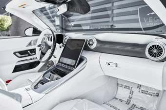 2026 Mercedes-Benz Maybach SL 680 Monogram Series - miniatura 44