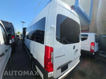 2026 Mercedes-Benz Sprinter 2500 Passenger Van 144.0" WB - miniatura 2