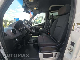 2026 Mercedes-Benz Sprinter 2500 Passenger Van 170.0" WB - miniatura 6