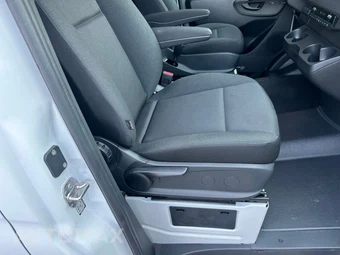 2026 Mercedes-Benz Sprinter 2500 Passenger Van 170.0" WB - miniatura 18