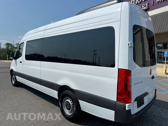 2026 Mercedes-Benz Sprinter 2500 Passenger Van 170.0" WB - miniatura 9