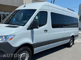 2026 Mercedes-Benz Sprinter 2500 Passenger Van 170.0" WB - miniatura 11