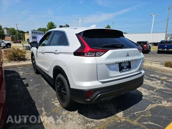 2026 Mitsubishi Eclipse Cross LE - miniatura 2