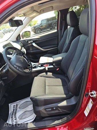 2026 Mitsubishi Eclipse Cross SE - miniatura 6