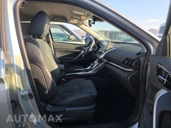 2026 Mitsubishi Eclipse Cross SE - miniatura 8
