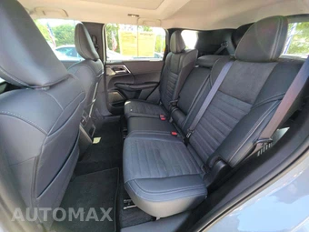 2026 Mitsubishi Outlander SE - miniatura 13