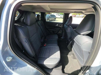 2026 Mitsubishi Outlander SE - miniatura 16
