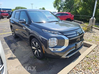 2026 Mitsubishi Outlander SE - miniatura 4