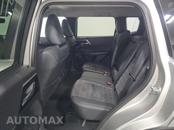 2026 Mitsubishi Outlander SE - miniatura 13