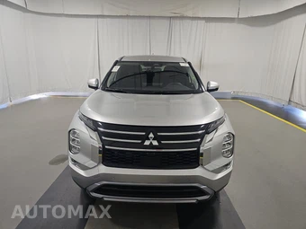 2026 Mitsubishi Outlander SE - miniatura 2