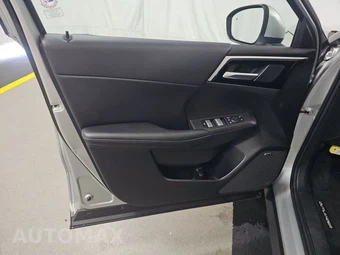 2026 Mitsubishi Outlander SE - miniatura 9