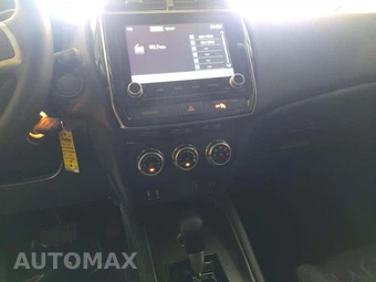 2026 Mitsubishi Outlander Sport 2.0 ES - miniatura 10