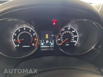 2026 Mitsubishi Outlander Sport 2.0 ES - miniatura 9
