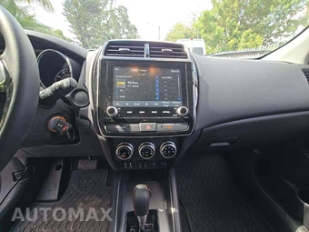 2026 Mitsubishi Outlander Sport 2.0 LE - miniatura 7