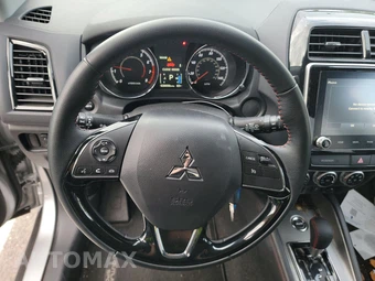 2026 Mitsubishi Outlander Sport 2.0 LE - miniatura 10