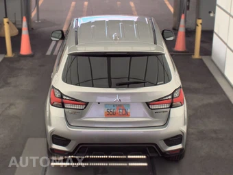 2026 Mitsubishi Outlander Sport 2.0 LE - miniatura 5