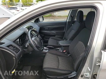 2026 Mitsubishi Outlander Sport 2.0 LE - miniatura 7