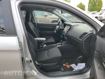 2026 Mitsubishi Outlander Sport 2.0 LE - miniatura 8