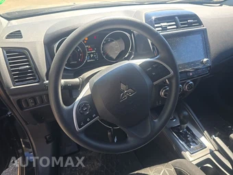 2026 Mitsubishi Outlander Sport 2.0 LE - miniatura 10
