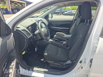 2026 Mitsubishi Outlander Sport 2.0 SE - miniatura 7