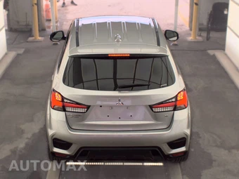 2026 Mitsubishi Outlander Sport 2.0 SE - miniatura 5