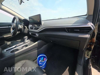 2026 Nissan Altima SR – miniatura 16