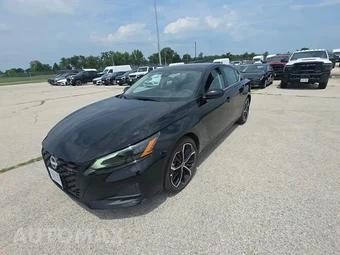 2026 Nissan Altima SR