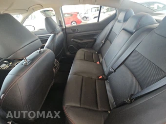 2026 Nissan Altima SR – miniatura 13