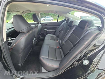 2026 Nissan Altima SR – miniatura 10