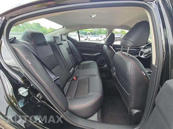 2026 Nissan Altima SR – miniatura 13