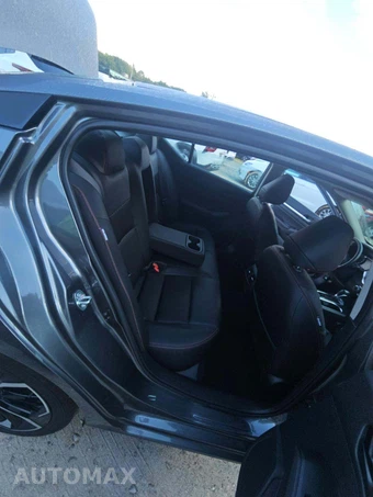 2026 Nissan Altima SR - miniatura 16