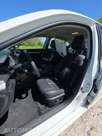 2026 Nissan Altima SR - miniatura 3