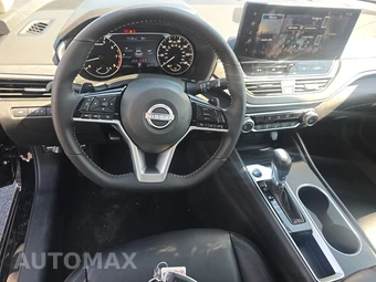 2026 Nissan Altima SR - miniatura 6