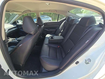2026 Nissan Altima SR – miniatura 10