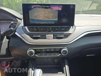 2026 Nissan Altima SR – miniatura 7
